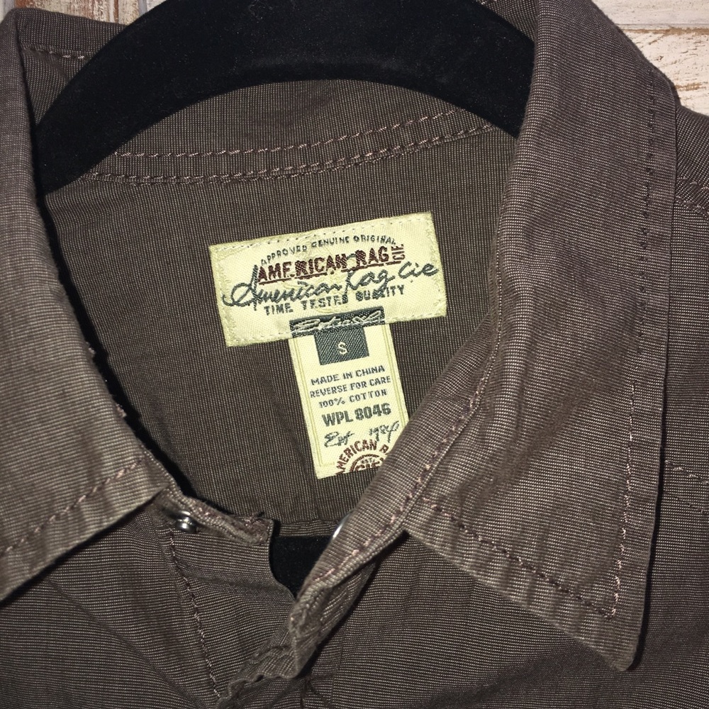 American Rag button-up - Picture 2 of 4